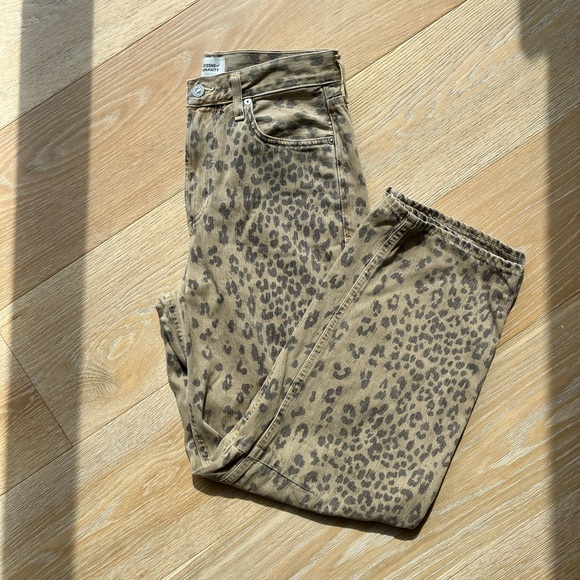 Citizens Of Humanity Miro Relaxed Barrel Jean Size 25 in Natural Cheetah - Picture 5 of 9
